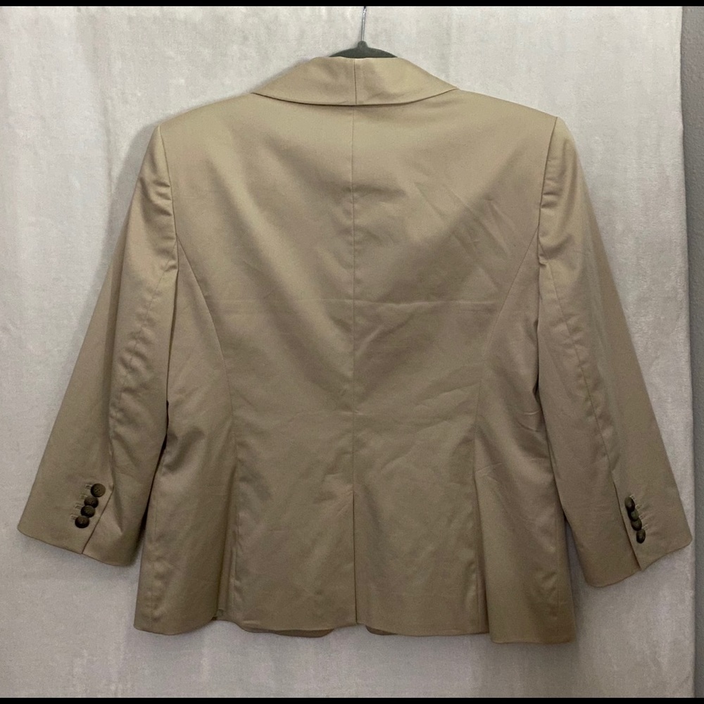SOLD Ann Taylor Jacket cream color and size 10 - Picture 3 of 4